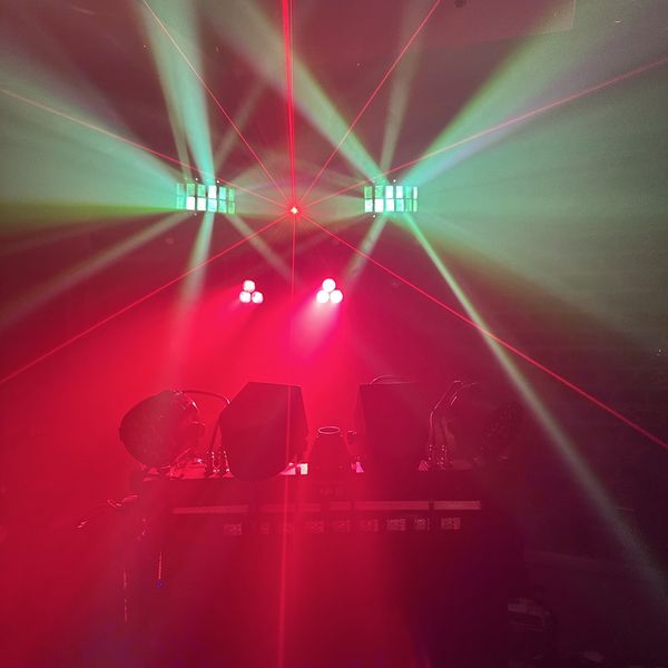 Surrey Kids Parties disco lightshow (XL Lightshow) — photo 11 of 18